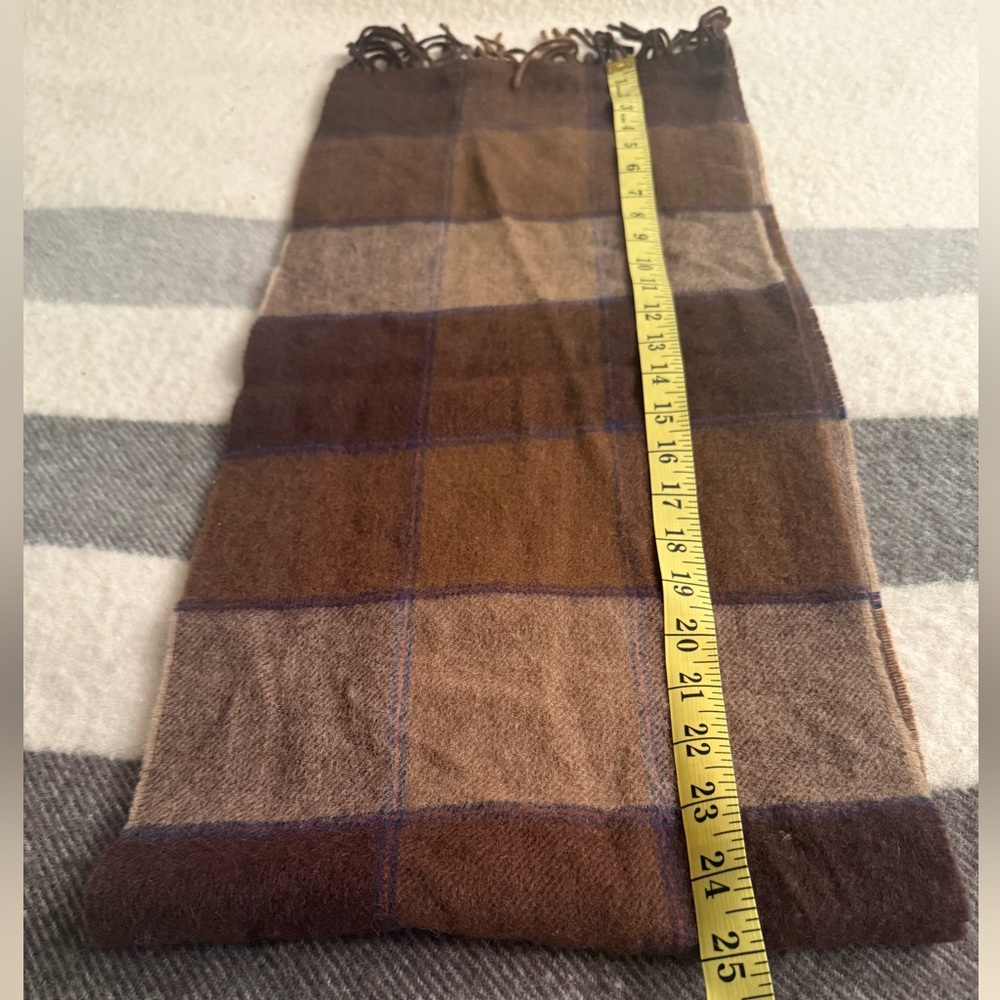 Wool scarf - Picture 4 of 8